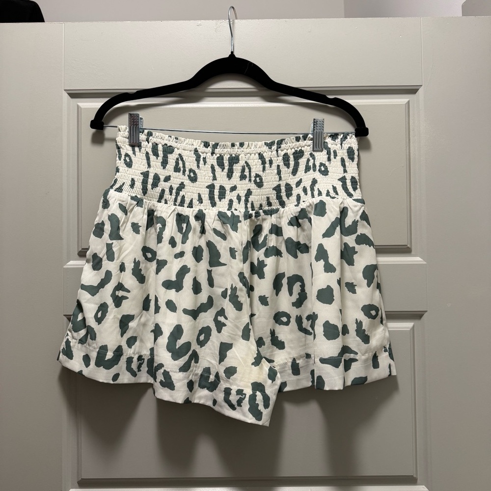 TCEC Leopard Print Smocked Shorts
